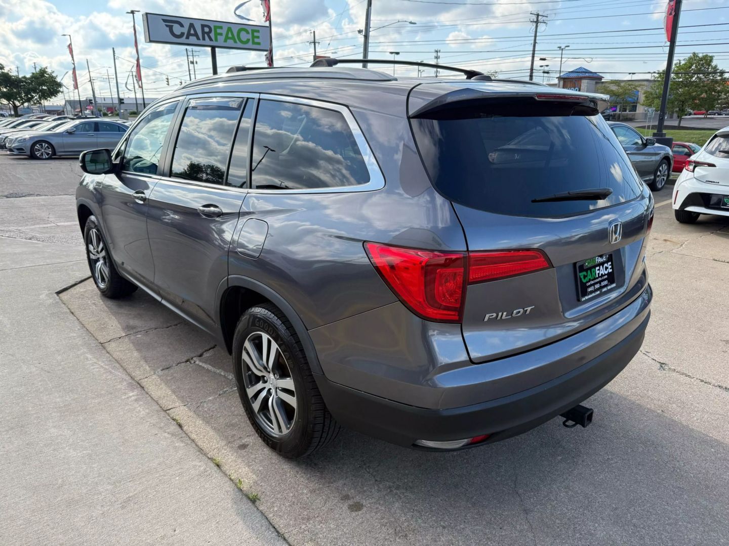 2017 Honda Pilot - Image 8
