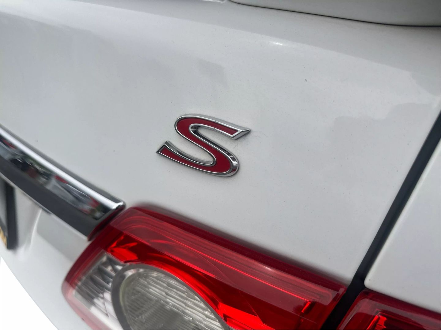2011 TOYOTA COROLLA SEDAN 4-CYL, 1.8 LITER S SEDAN 4D