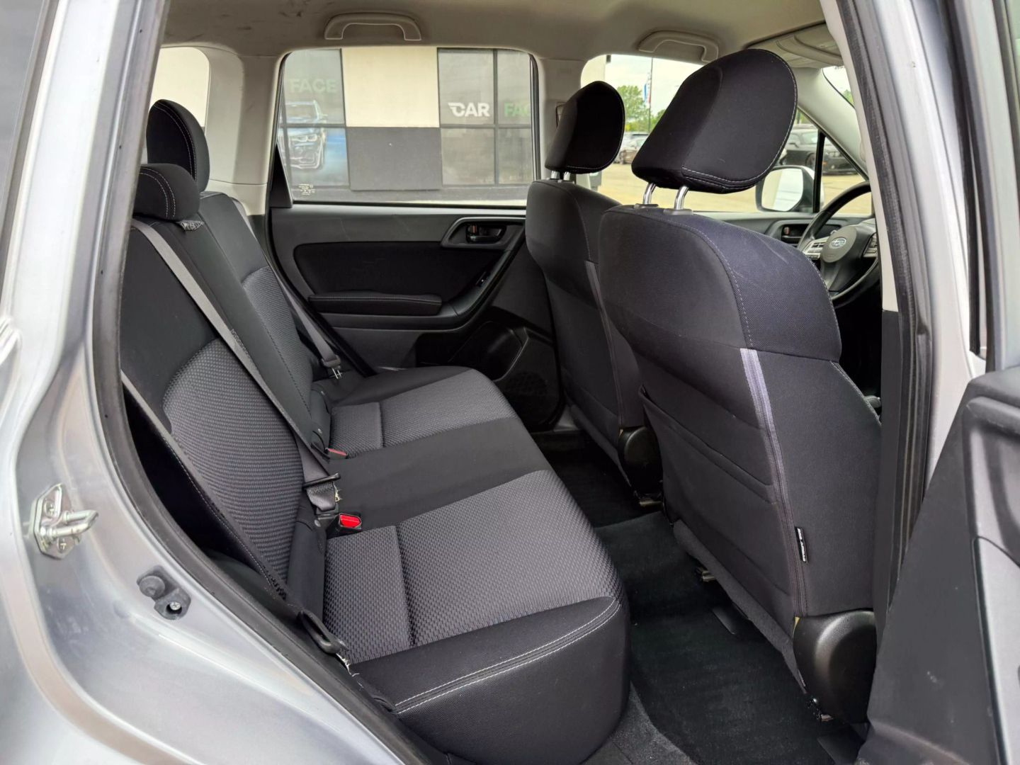 2015 Subaru Forester - Image 21