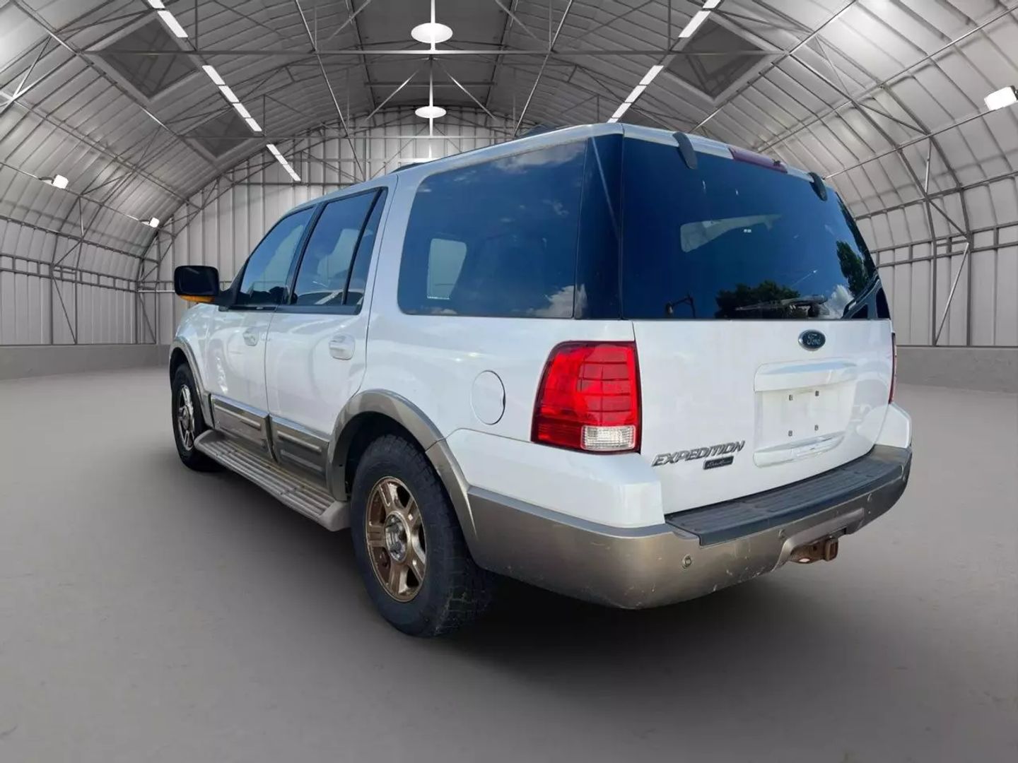 Used 2004 Ford Expedition Eddie Bauer with VIN 1FMFU18L84LA26512 for sale in Northmoor, MO