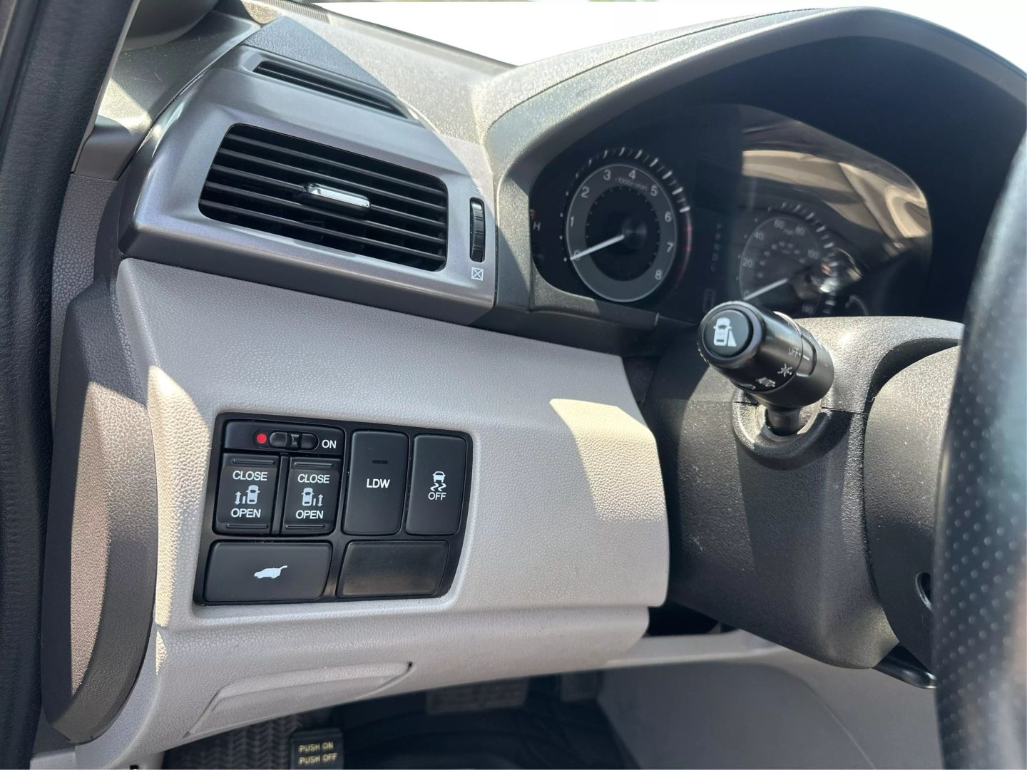 2014 HONDA ODYSSEY VAN V6, I-VTEC, 3.5 LITER EX-L MINIVAN 4D