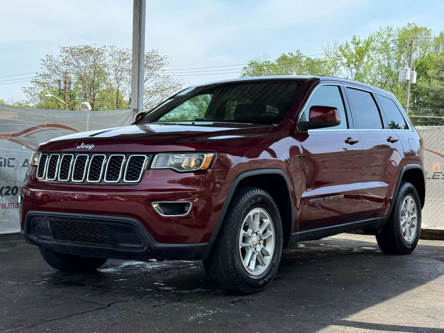 2019 Jeep Grand Cherokee - Image 3