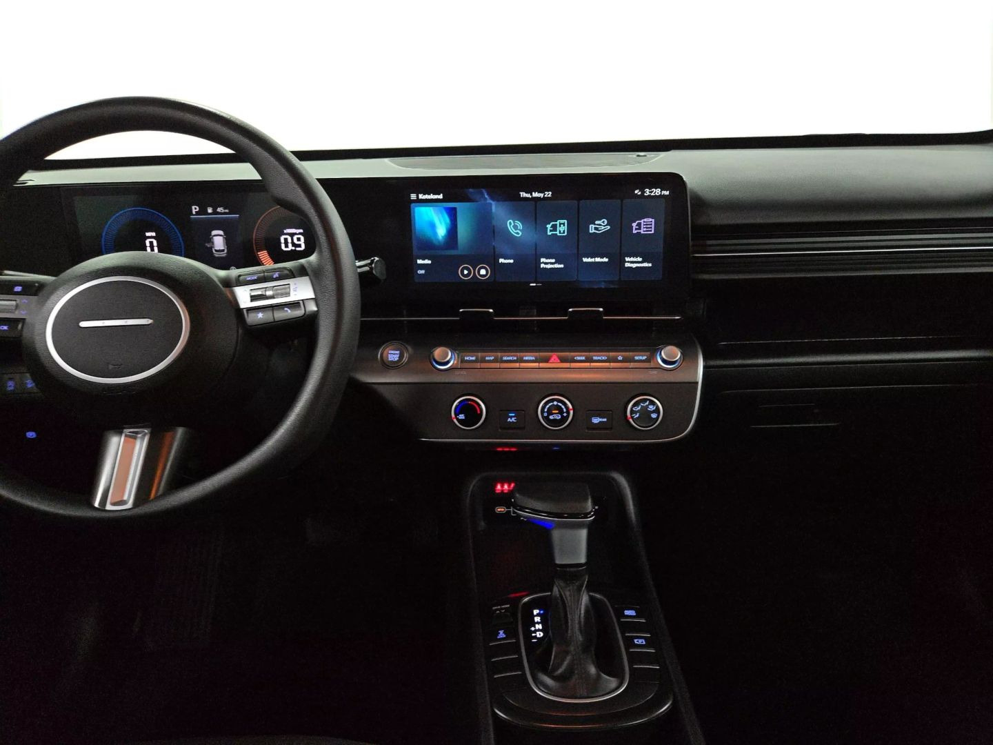 2024 Hyundai Kona - Image 15