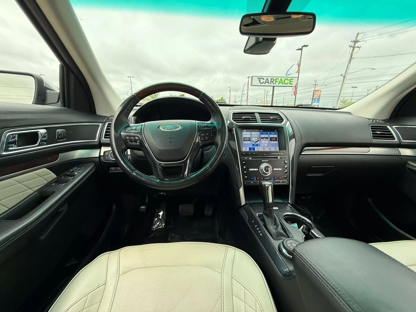2017 Ford Explorer - Image 29