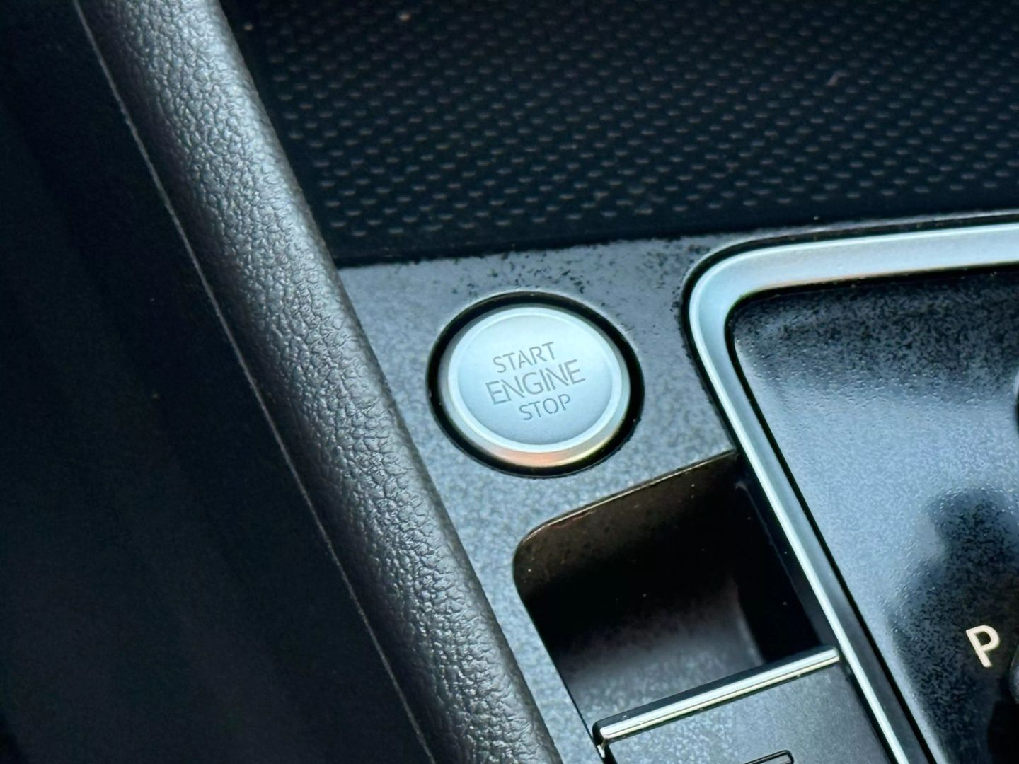 2019 Volkswagen Jetta - Image 40