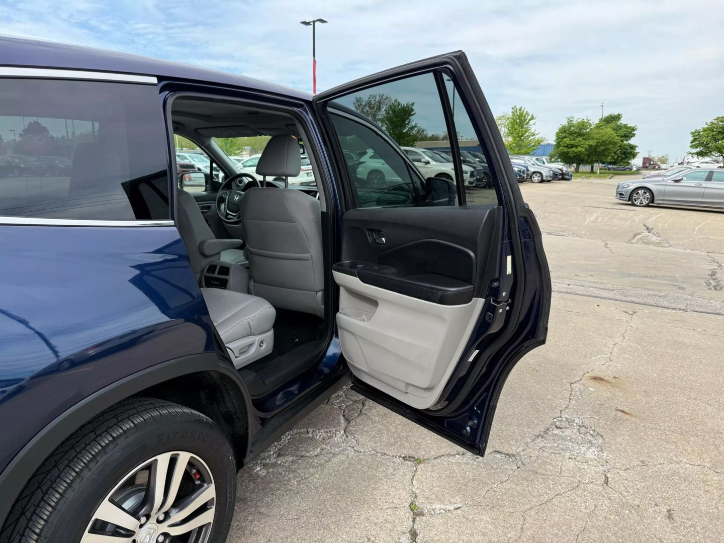 2016 Honda Pilot - Image 22
