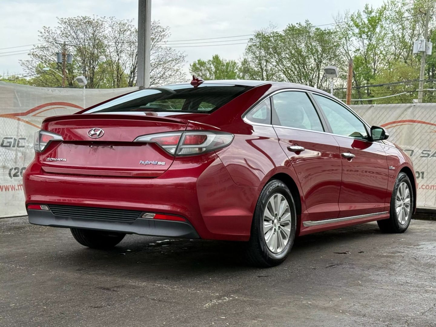 2016 Hyundai Sonata Hybrid - Image 9