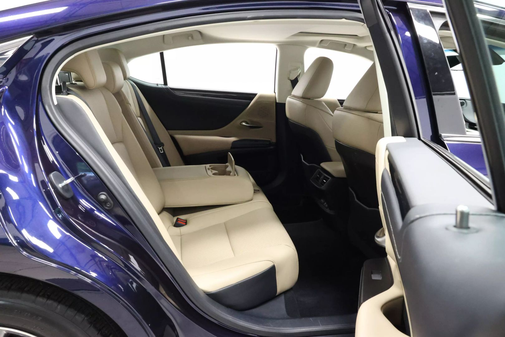 2020 Lexus Es - Image 68