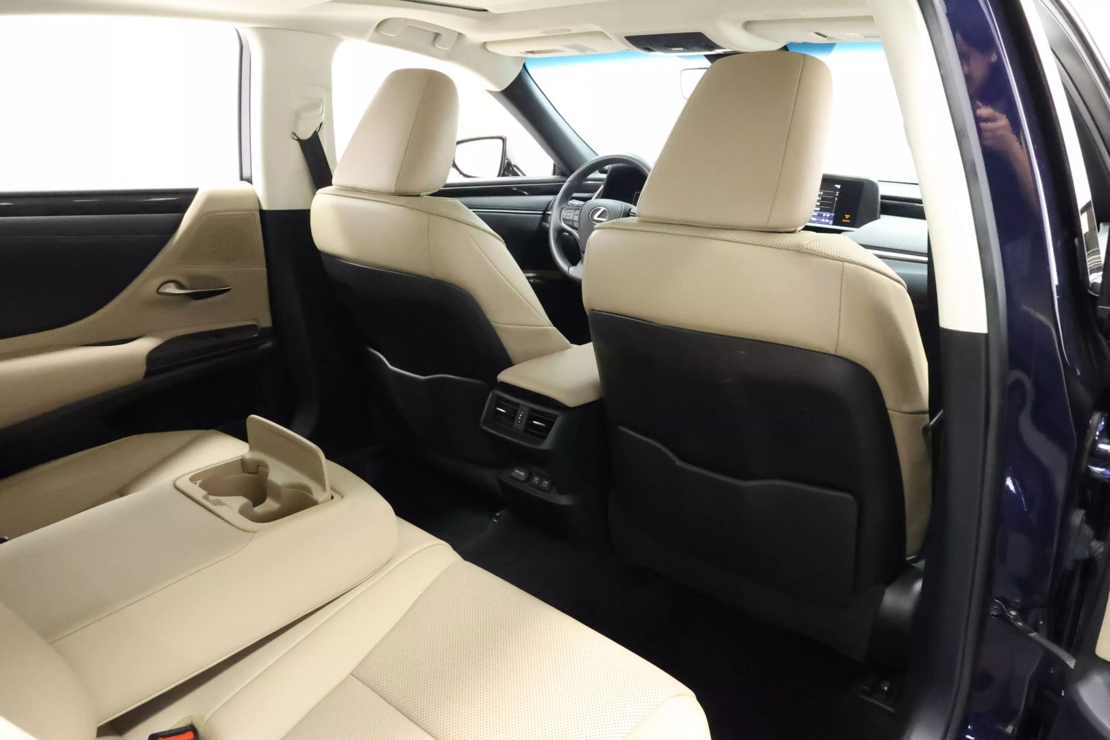 2020 Lexus Es - Image 73