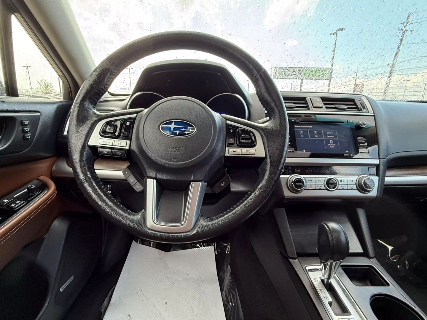 2017 Subaru Outback - Image 29