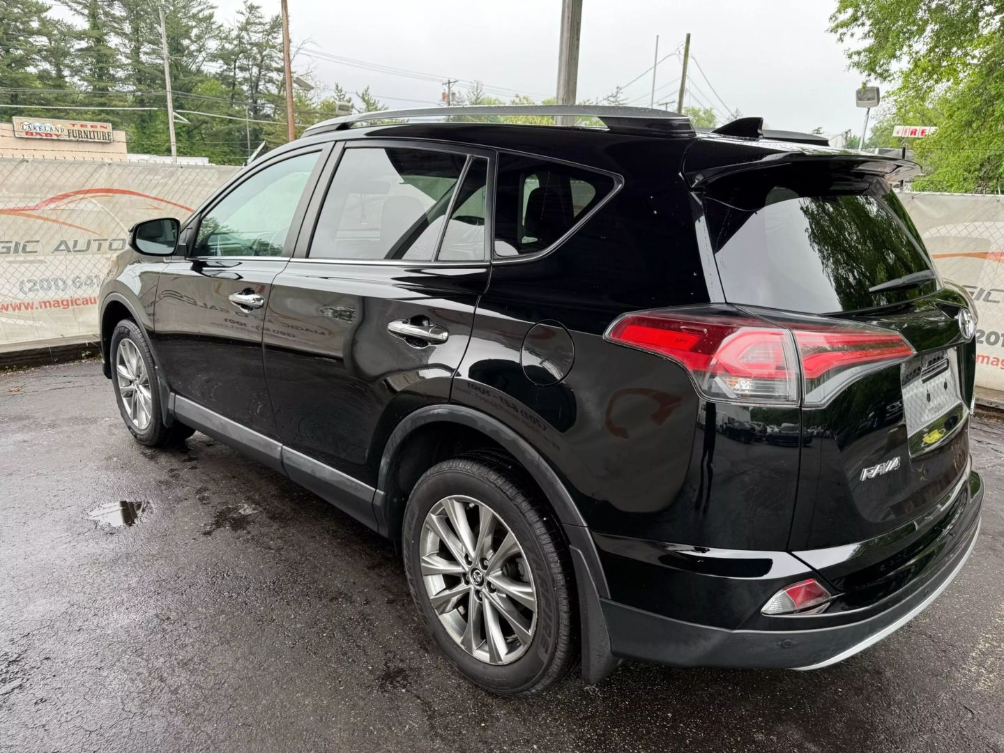 2016 Toyota Rav4 - Image 12