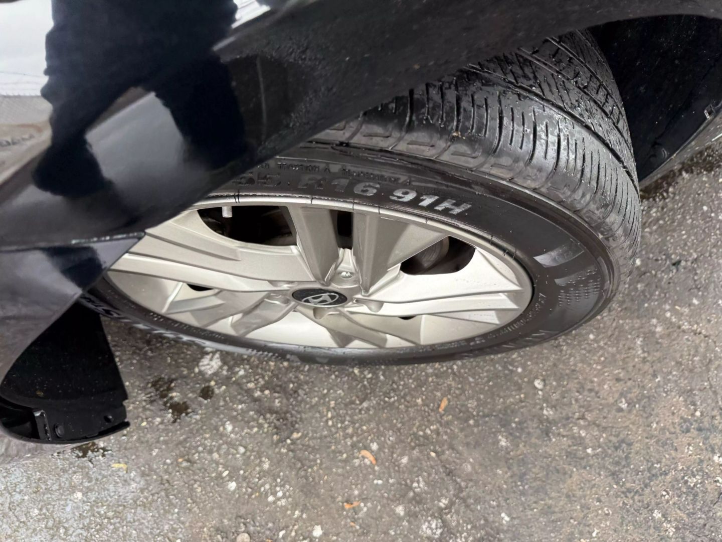 2019 Hyundai Elantra - Image 36
