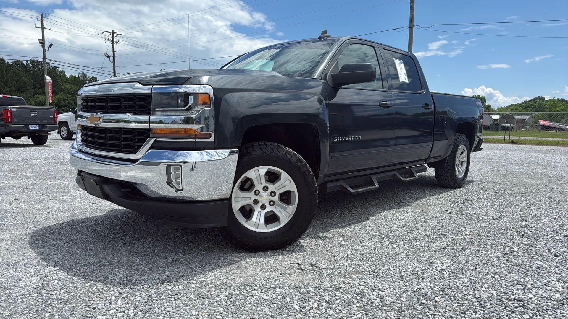 Image 3 of 2017 CHEVROLET SILVERADO 1500 CREW CAB