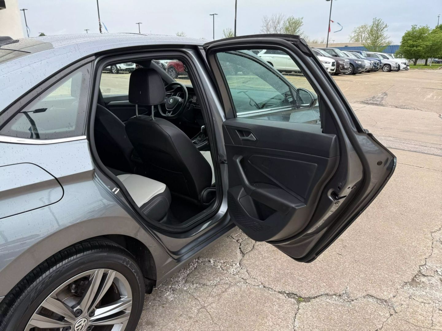 2021 Volkswagen Jetta - Image 19