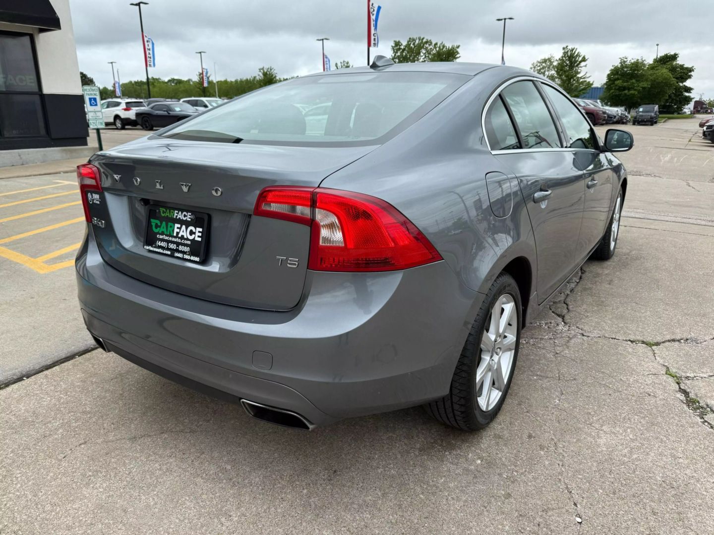 2016 Volvo S60 - Image 14