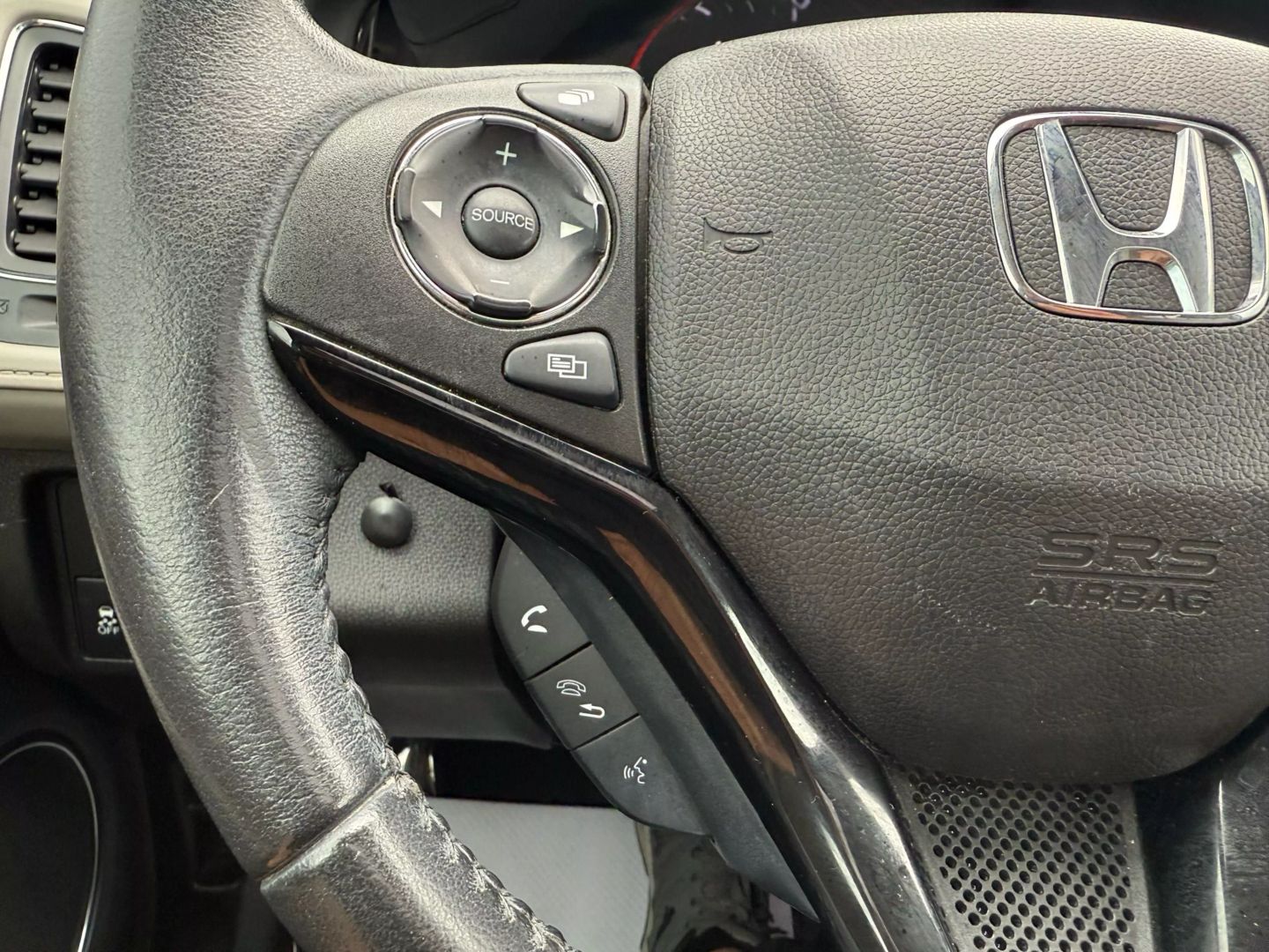 2016 Honda Hr-v - Image 29