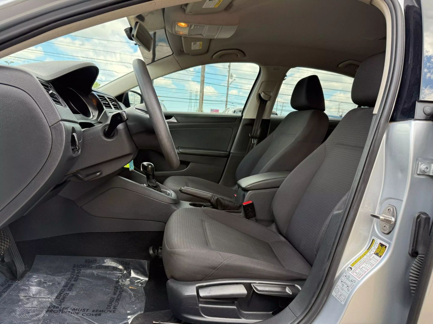 2016 Volkswagen Jetta - Image 17