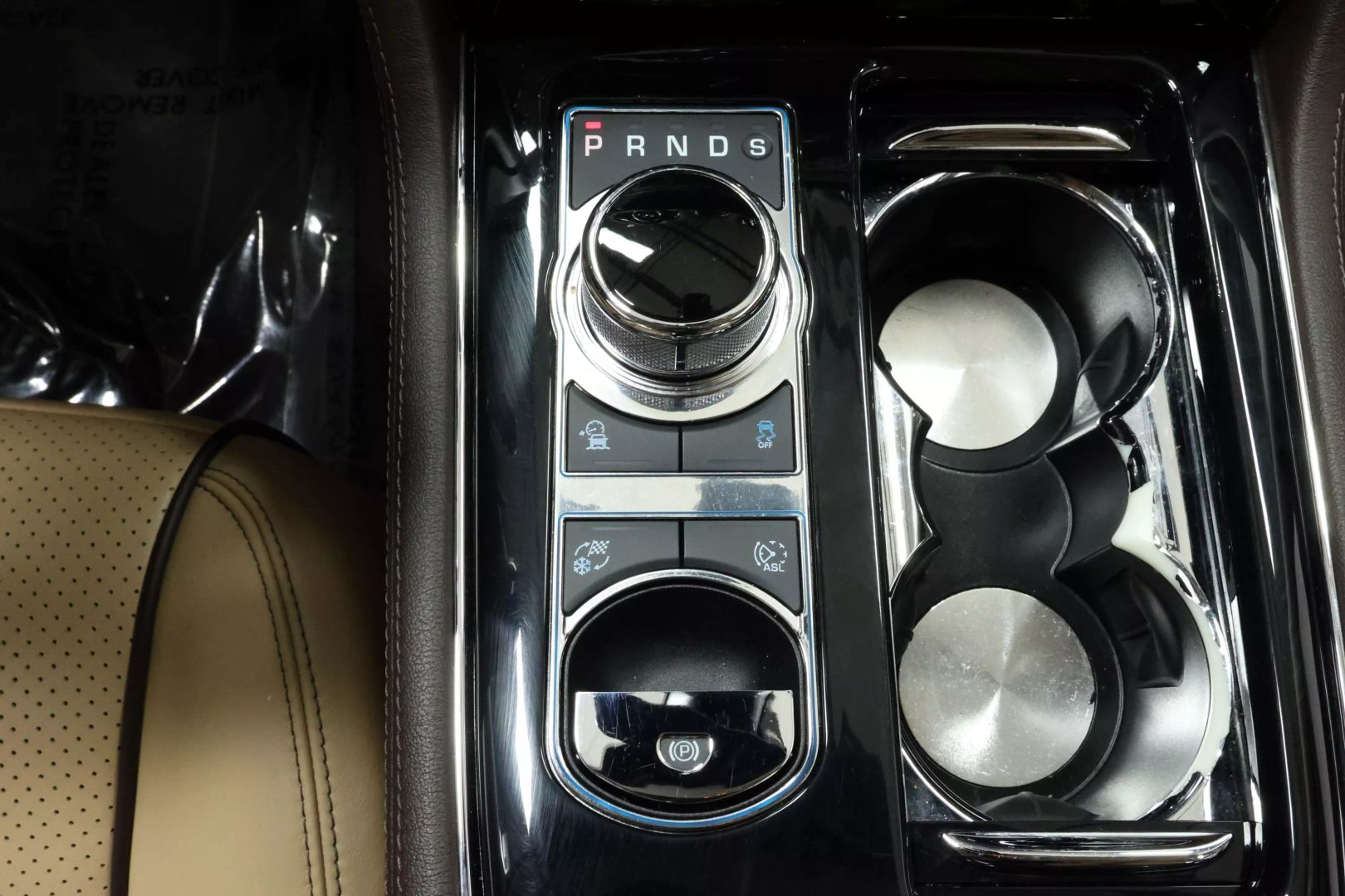 2017 Jaguar Xj - Image 41