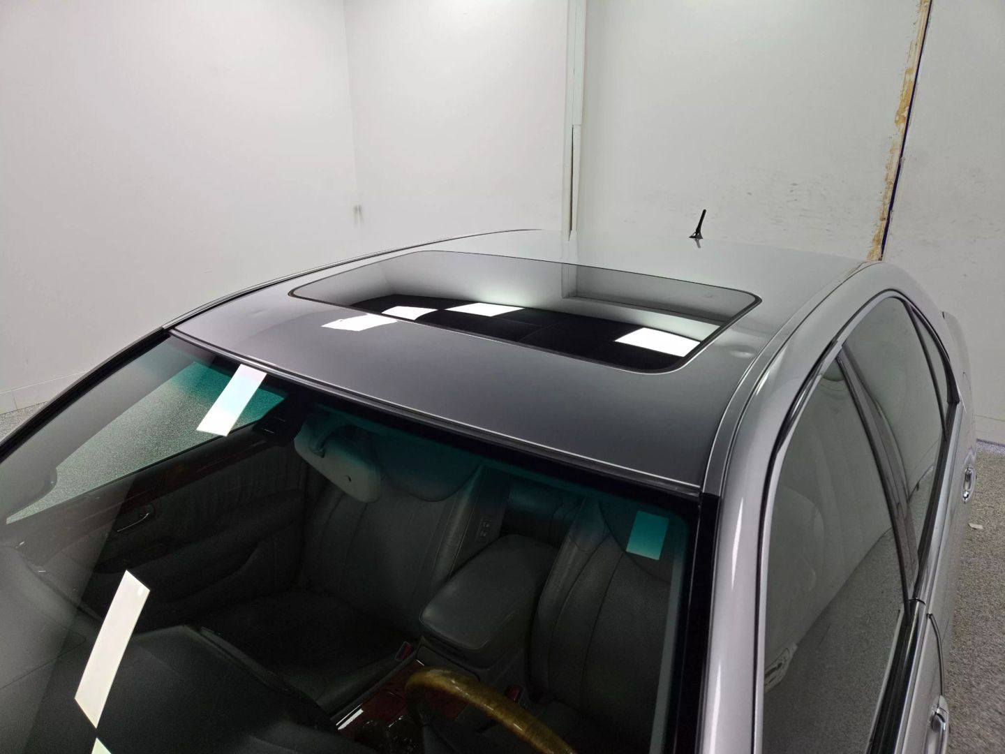 2004 Lexus Ls - Image 21