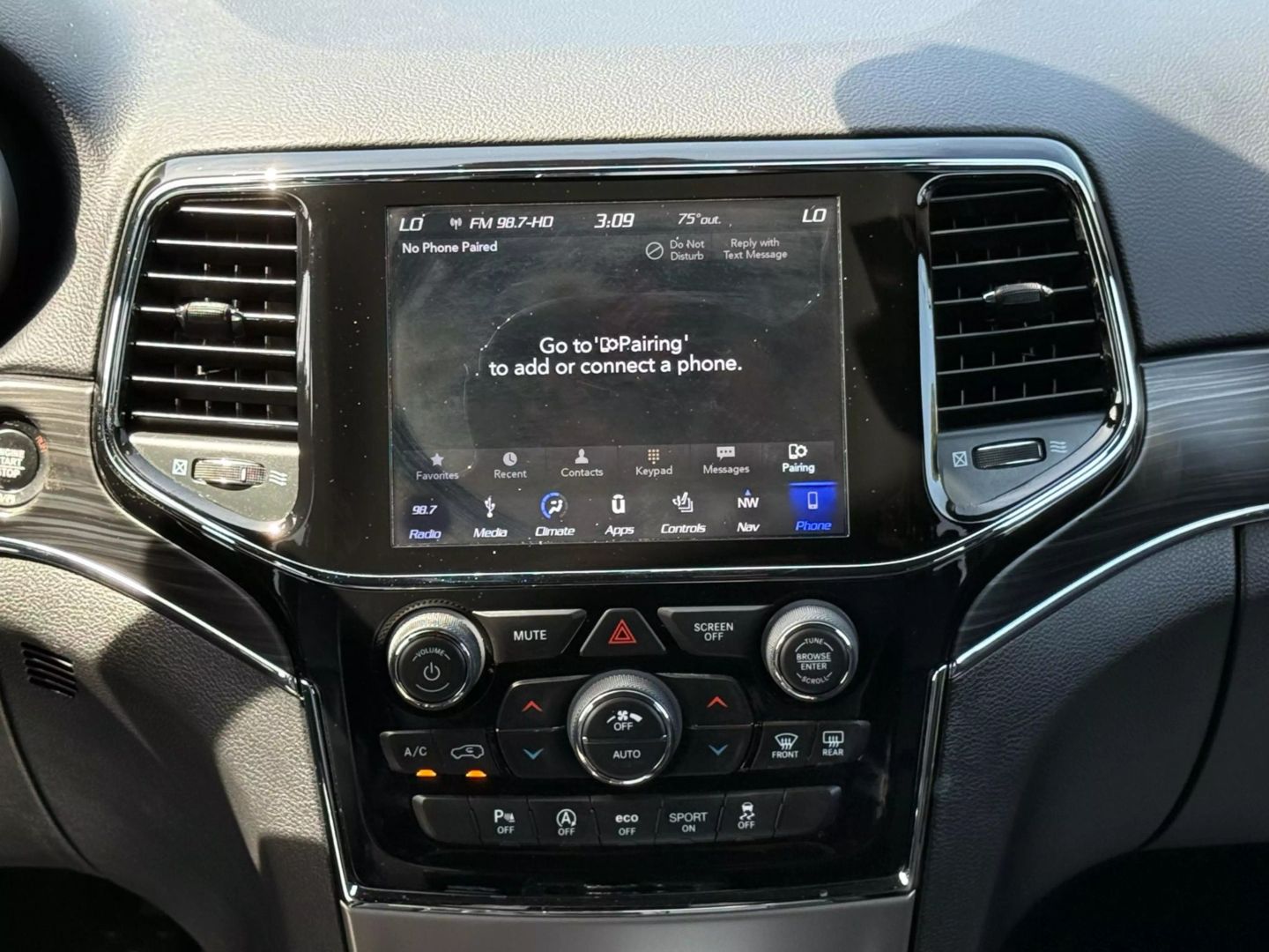 2019 Jeep Grand Cherokee - Image 28