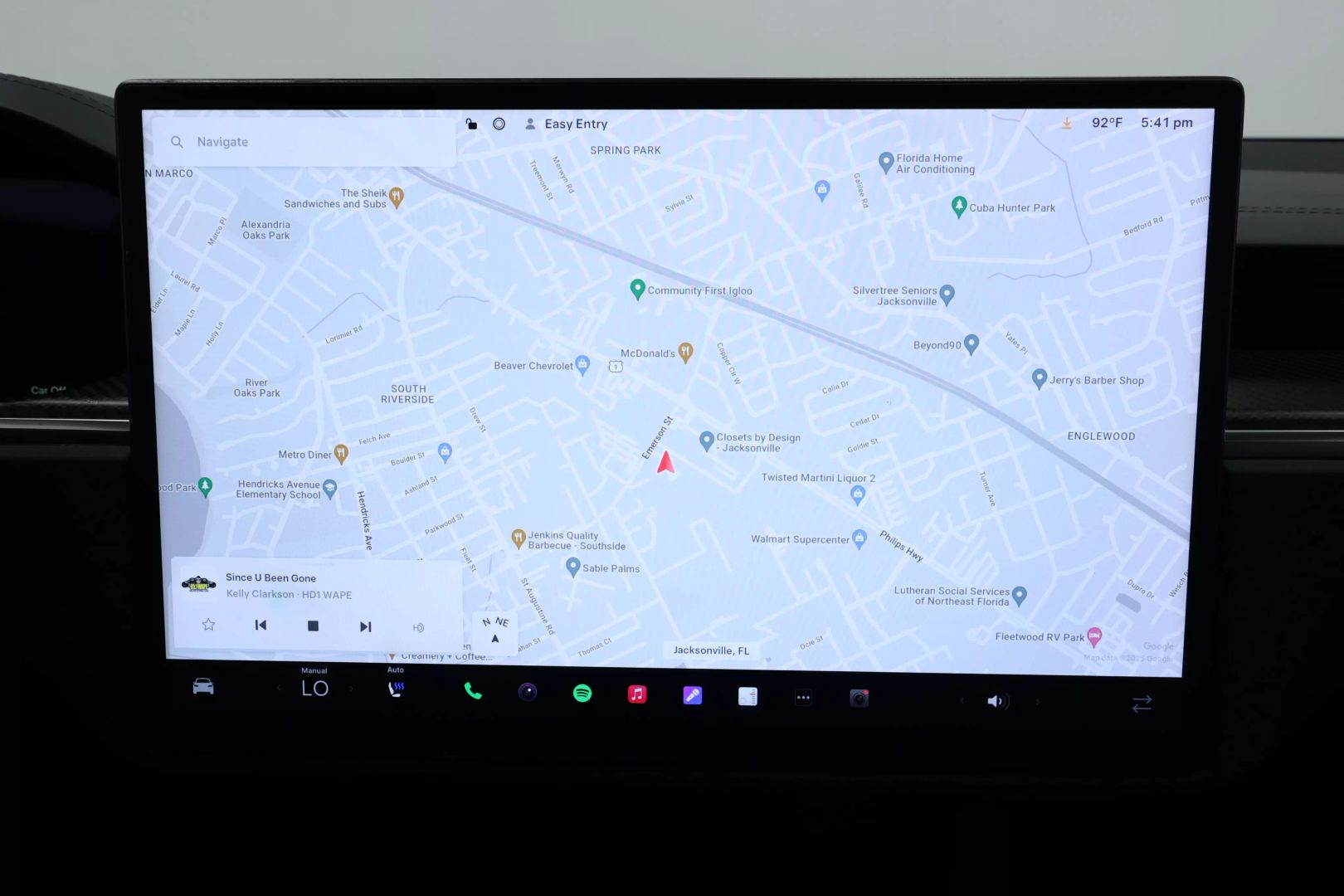 2022 Tesla Model X - Image 23