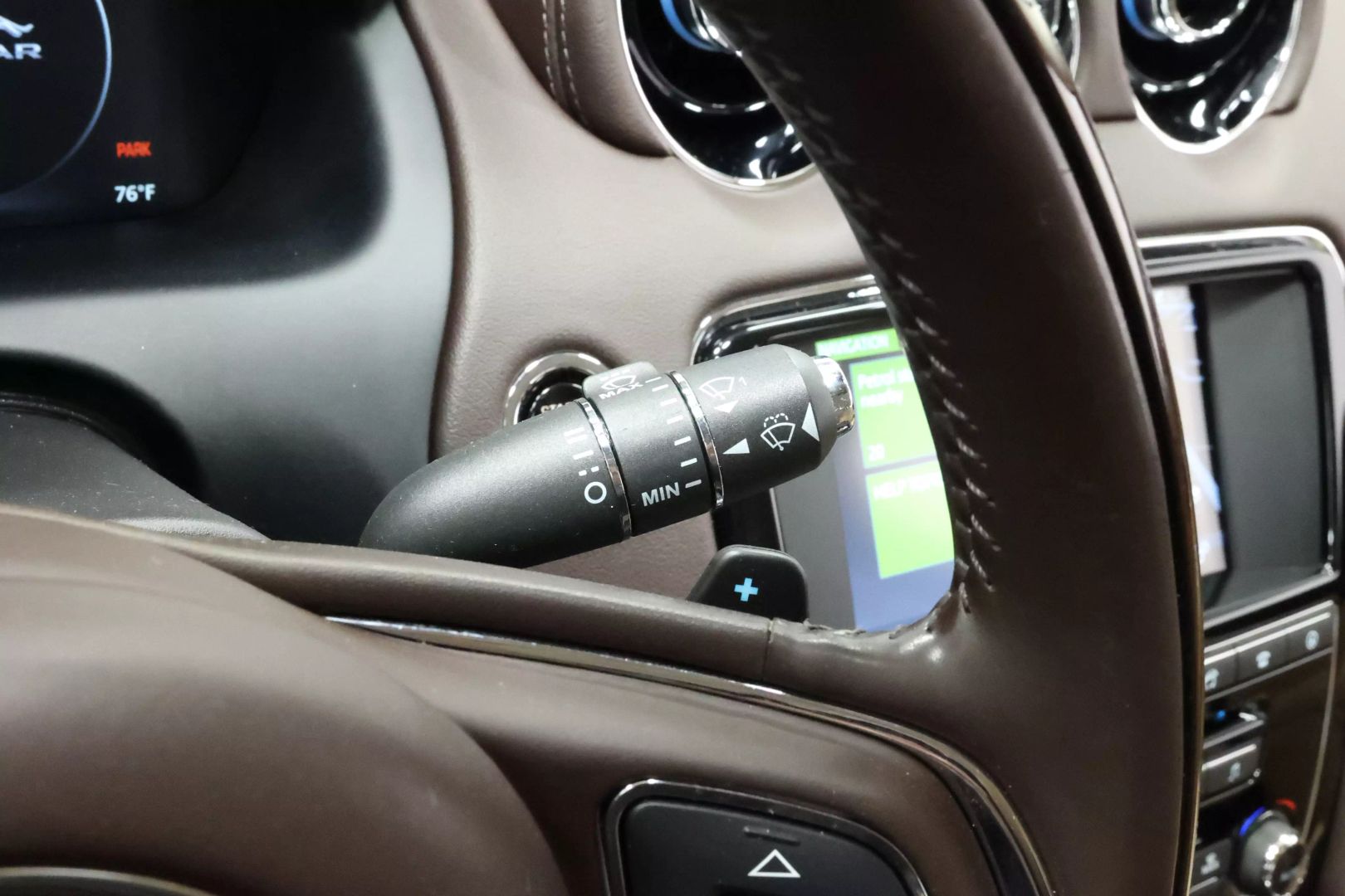 2017 Jaguar Xj - Image 27