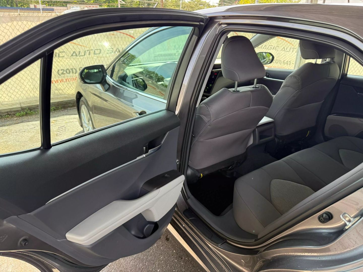 2023 Toyota Camry - Image 17