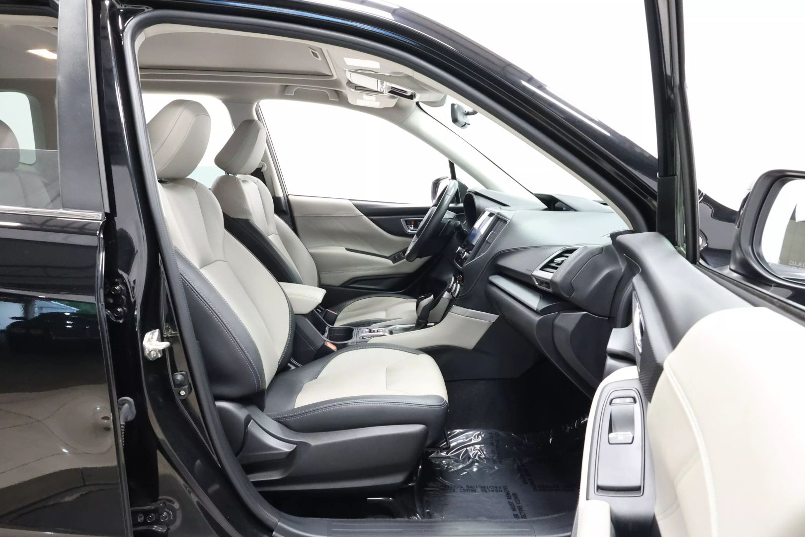 2021 Subaru Forester - Image 81