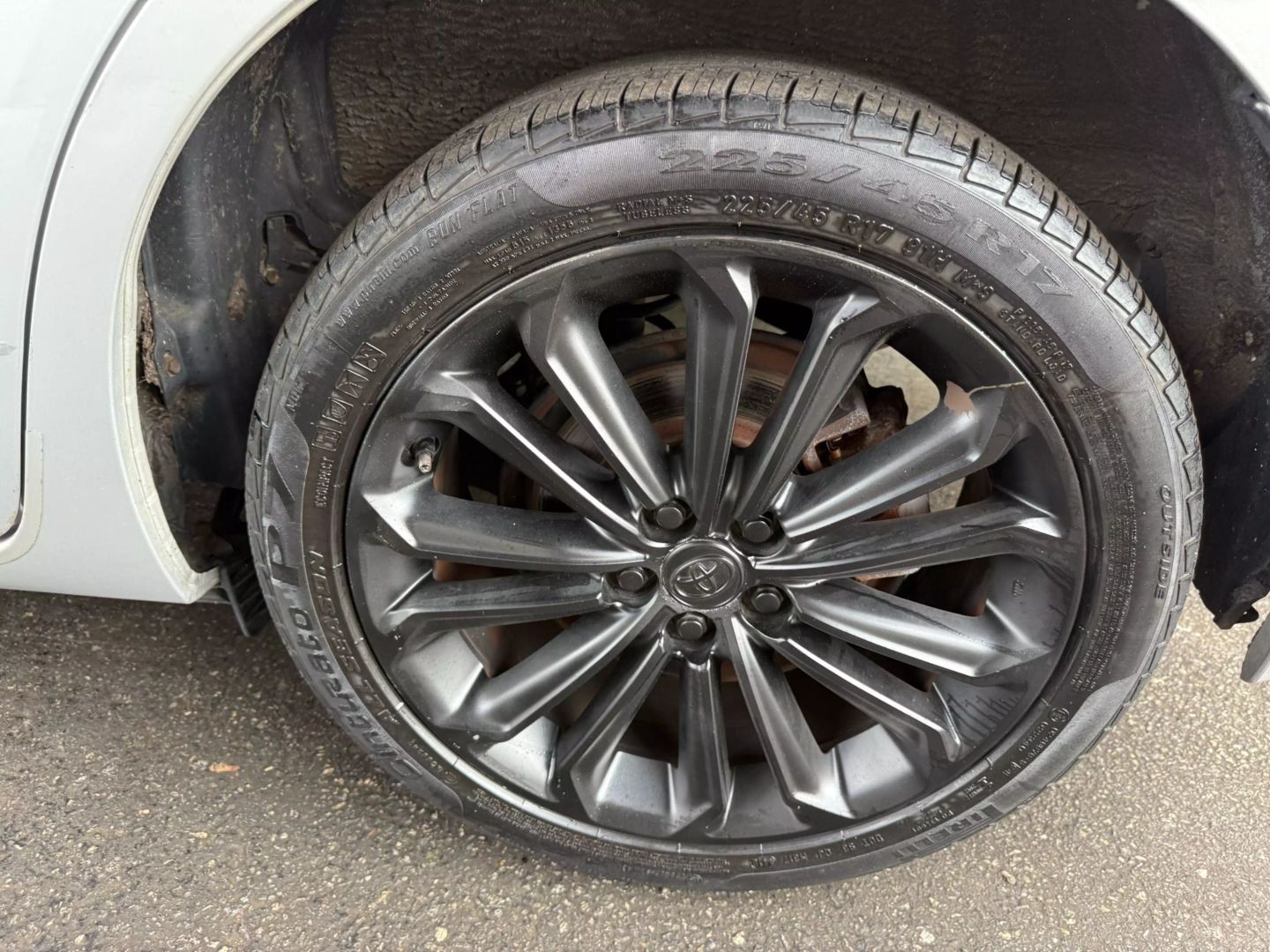 2015 Toyota Corolla - Image 40