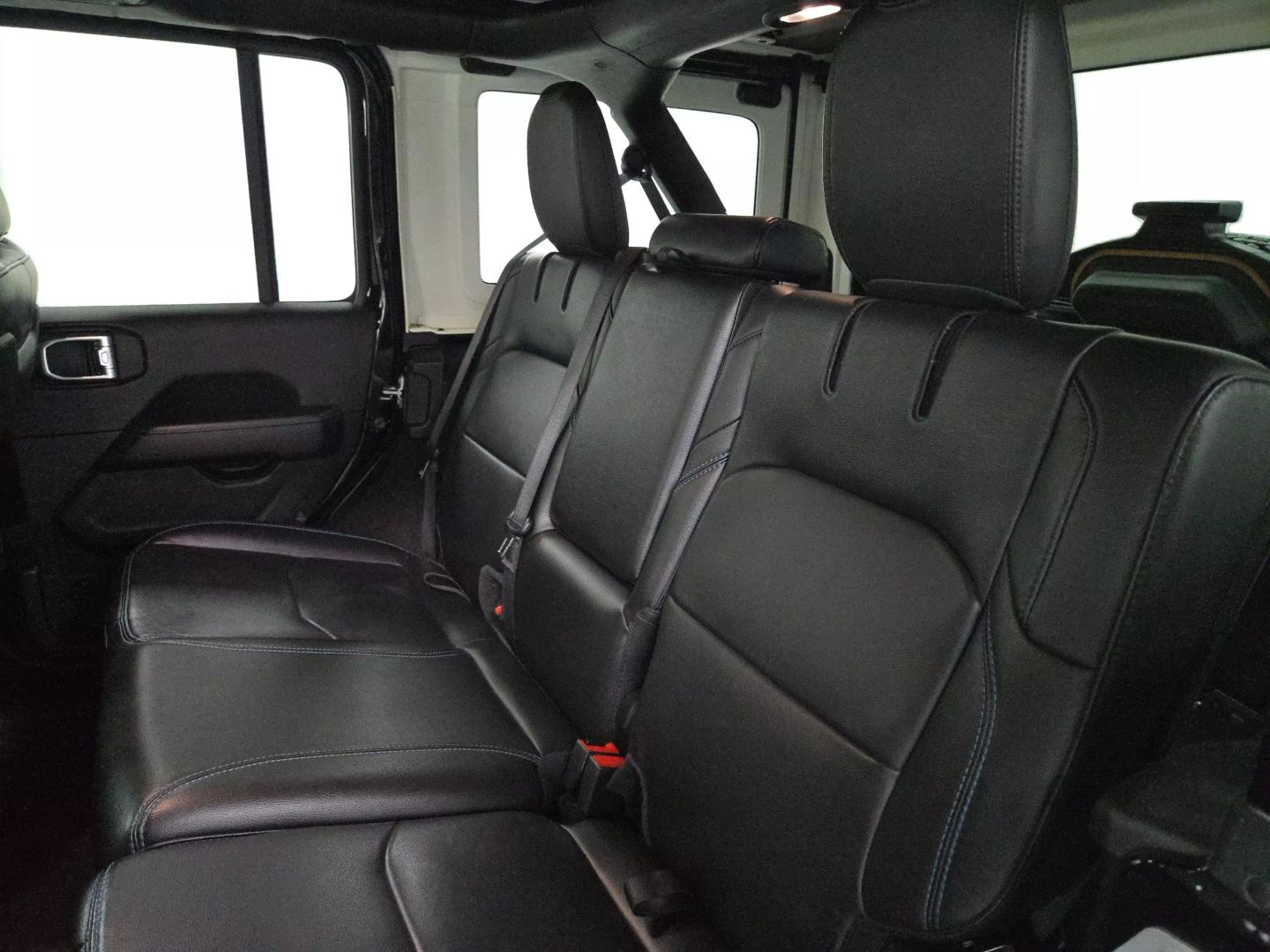 2009 Jeep Wrangler - Image 18