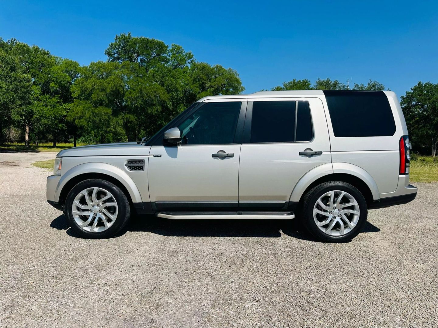 2016 Land Rover Lr4 - Image 2
