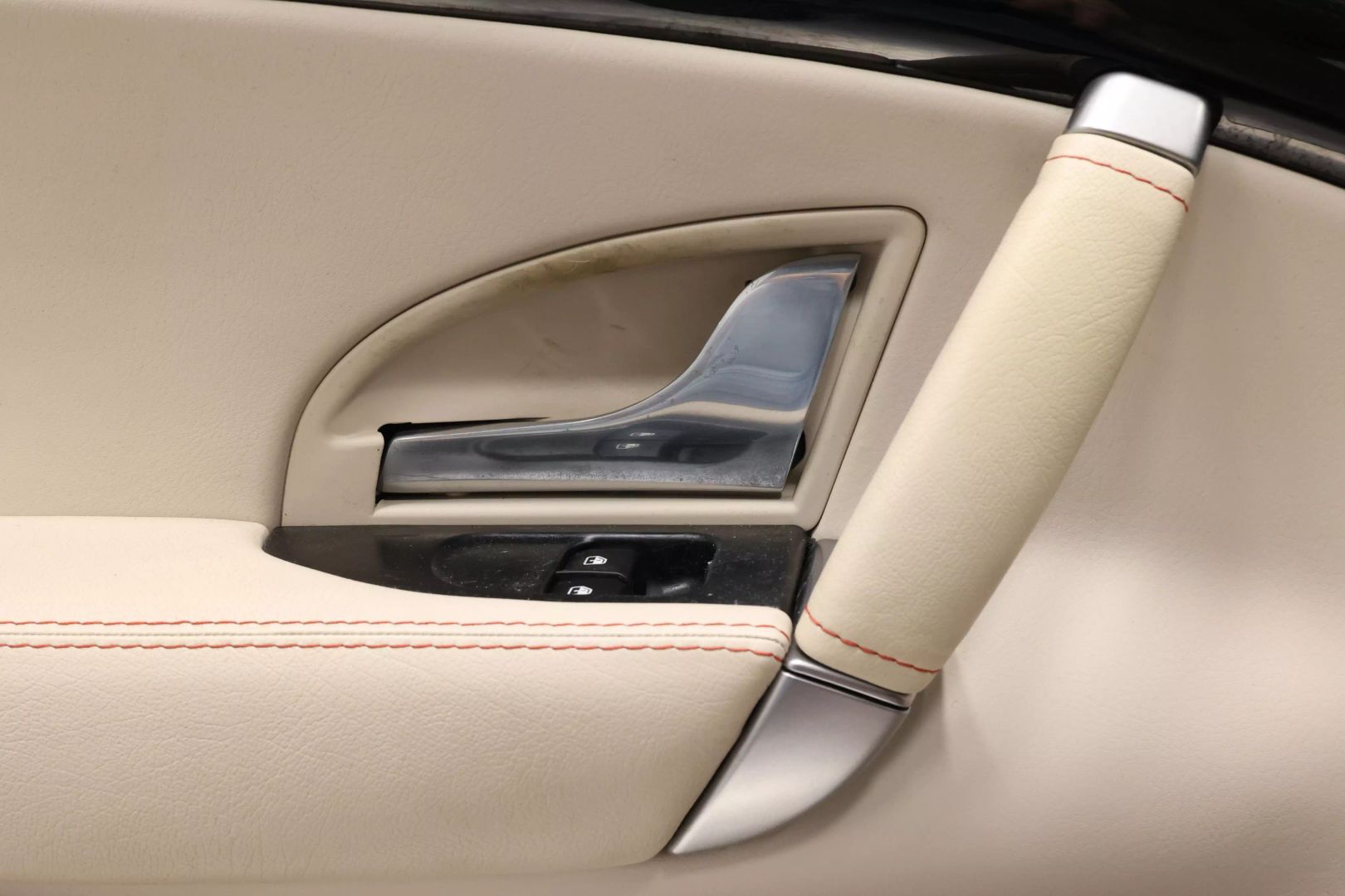 2013 Maserati Granturismo - Image 11