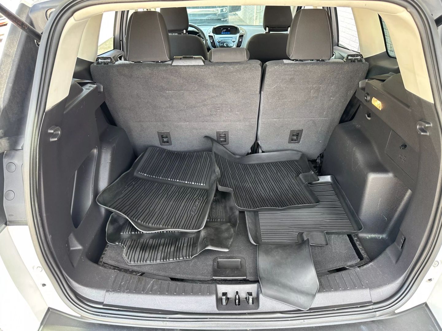2018 Ford Escape - Image 18