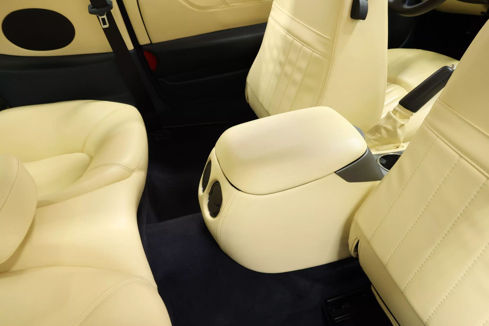2004 Maserati Coupe - Image 65