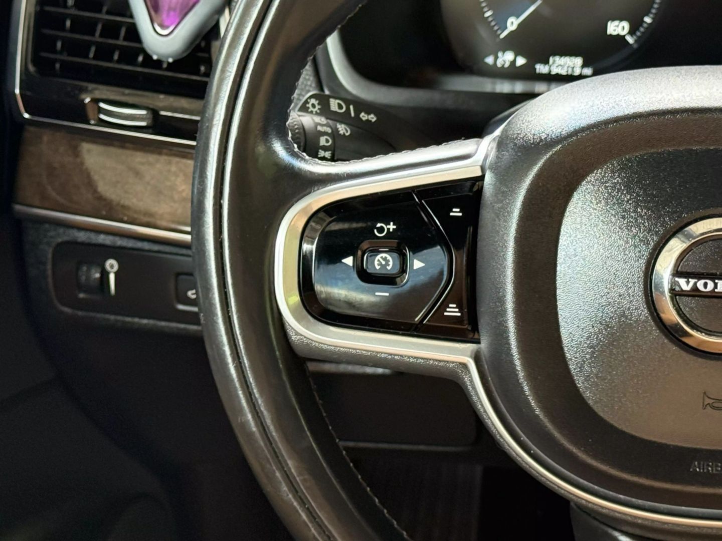 2018 Volvo Xc90 - Image 36