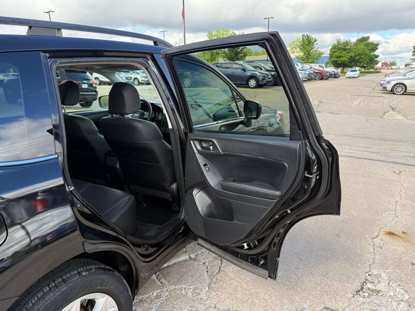 2015 Subaru Forester - Image 23