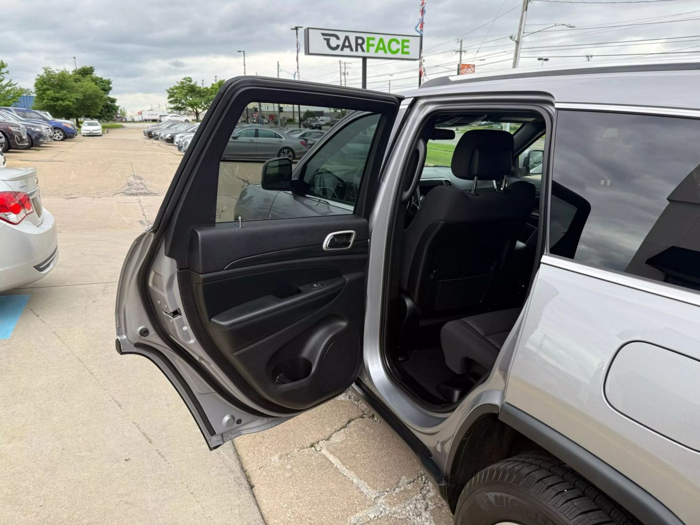 2021 Jeep Grand Cherokee - Image 20