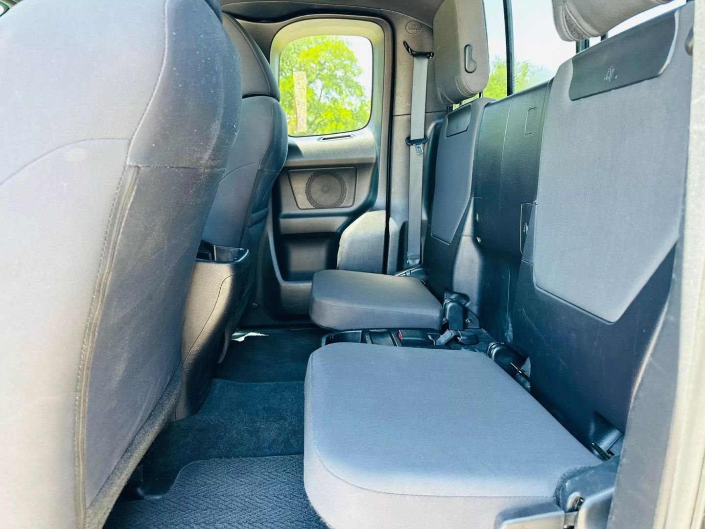 2016 Toyota Tacoma Access Cab - Image 19