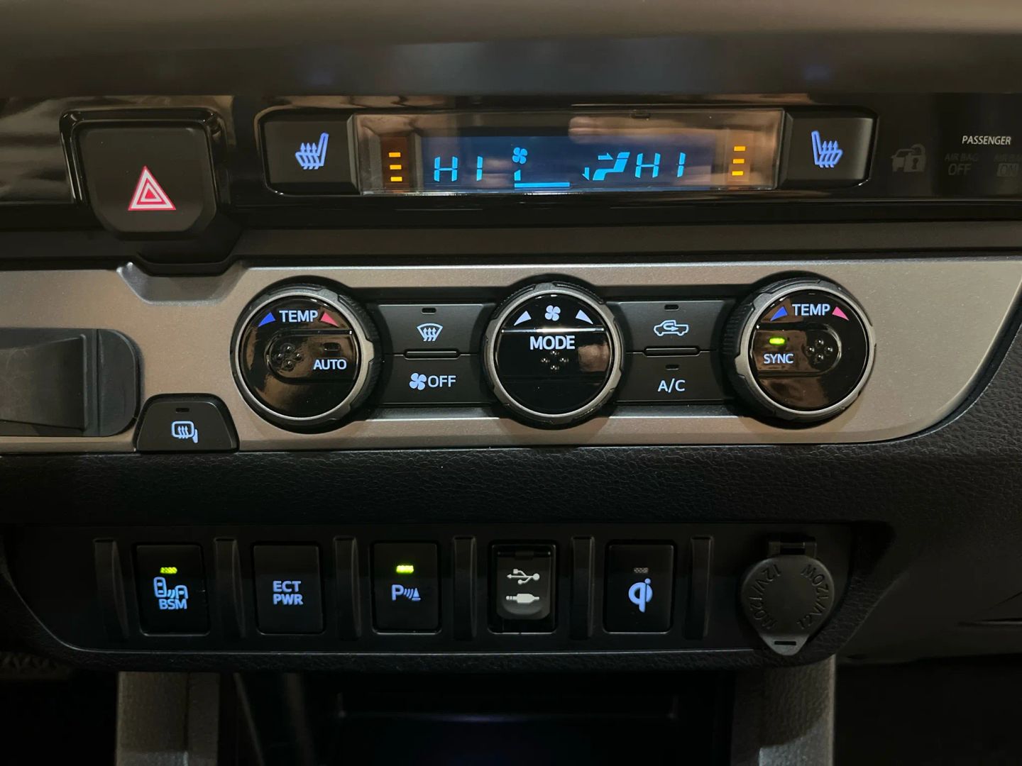 2016 Toyota Tacoma Double Cab Limited Pickup 4d 5 Ft - Image 40