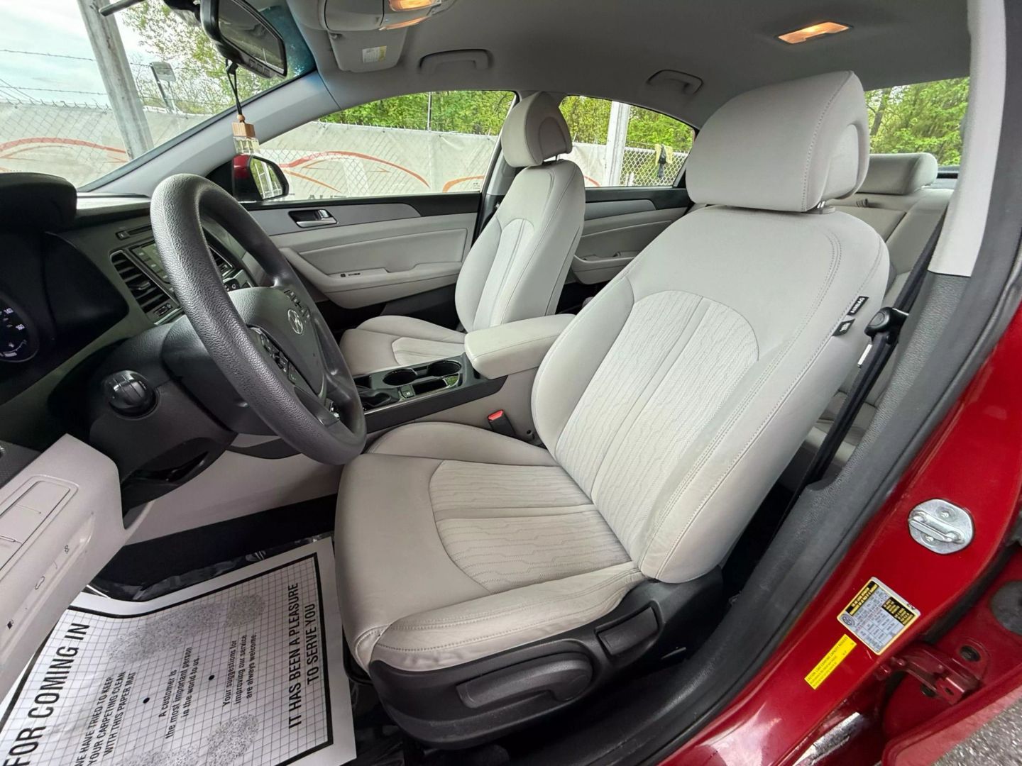 2016 Hyundai Sonata Hybrid - Image 16