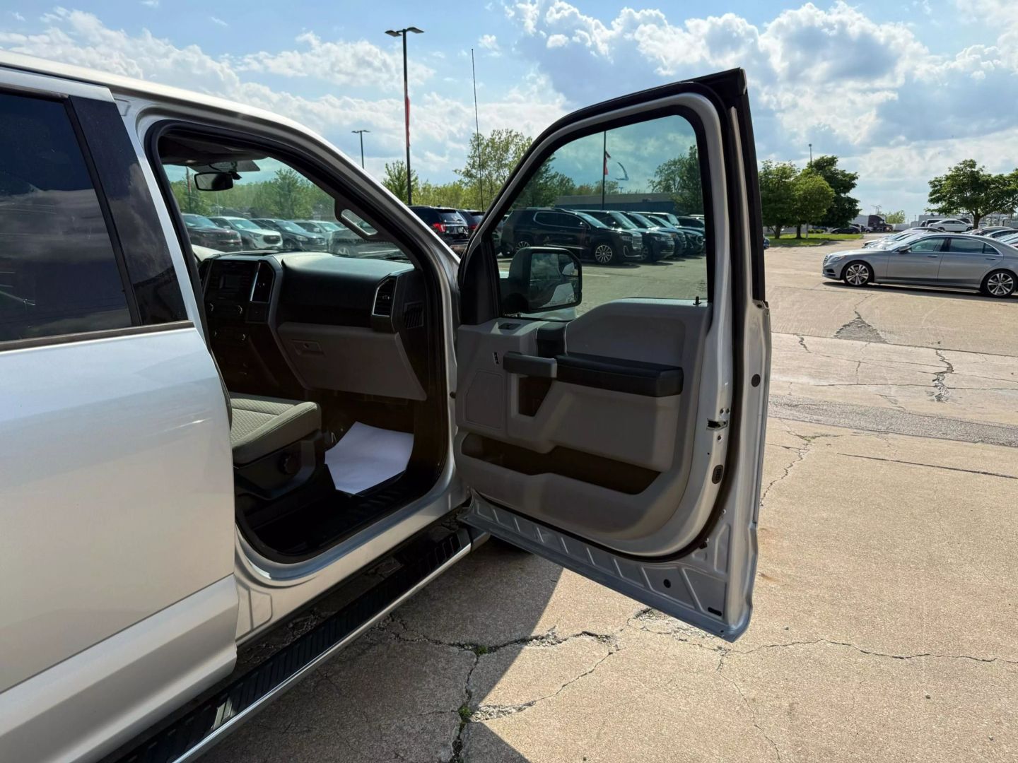 2015 Ford F150 Supercrew Cab - Image 22