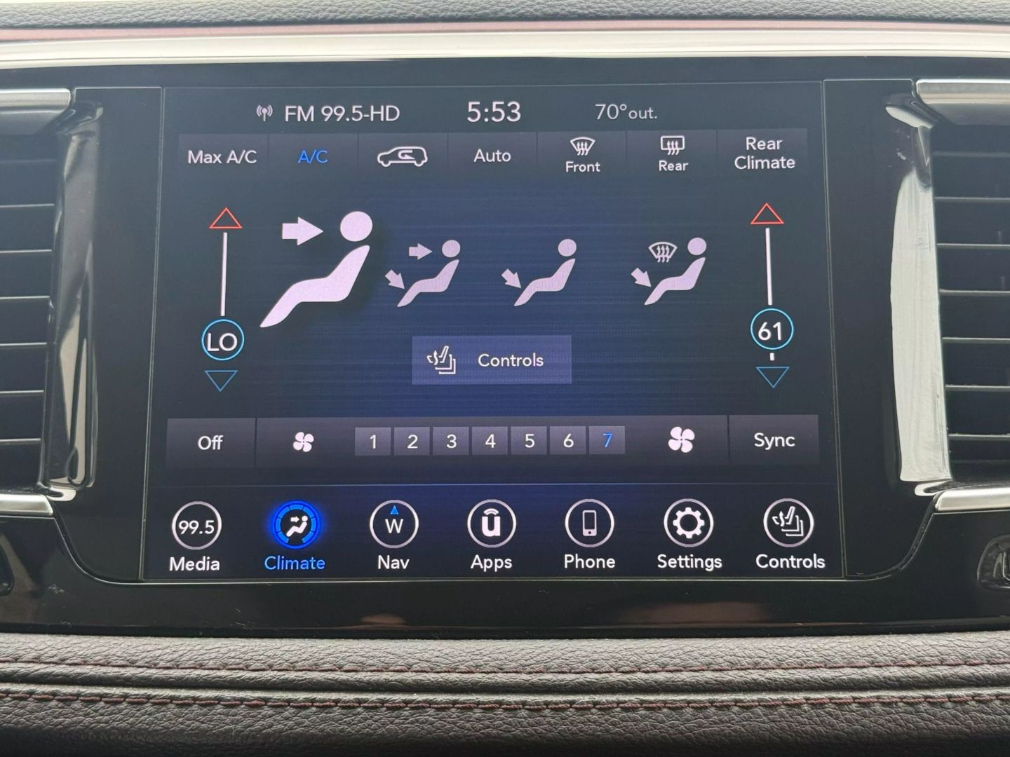 2020 Chrysler Pacifica - Image 41