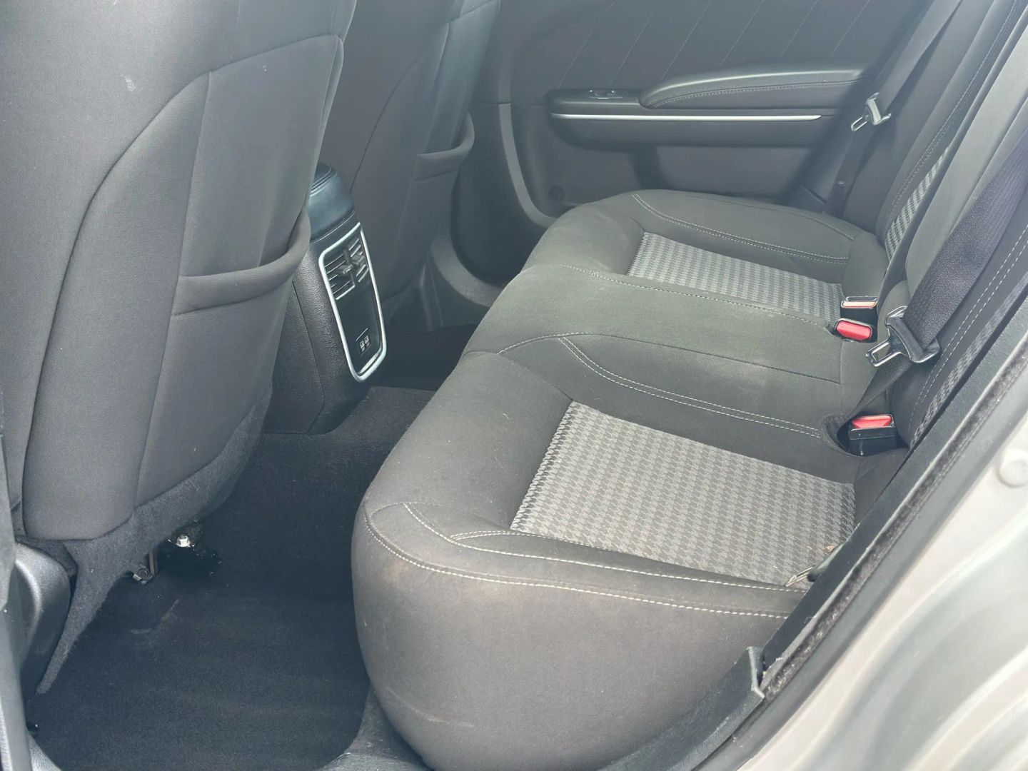 2023 DODGE CHARGER SEDAN V6, 3.6 LITER SXT SEDAN 4D