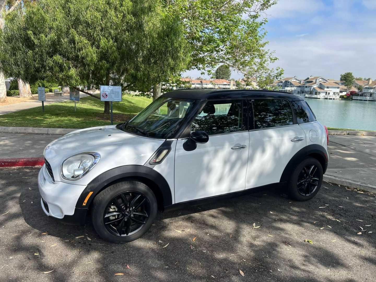 2013 MINI Countryman Countryman S's photo