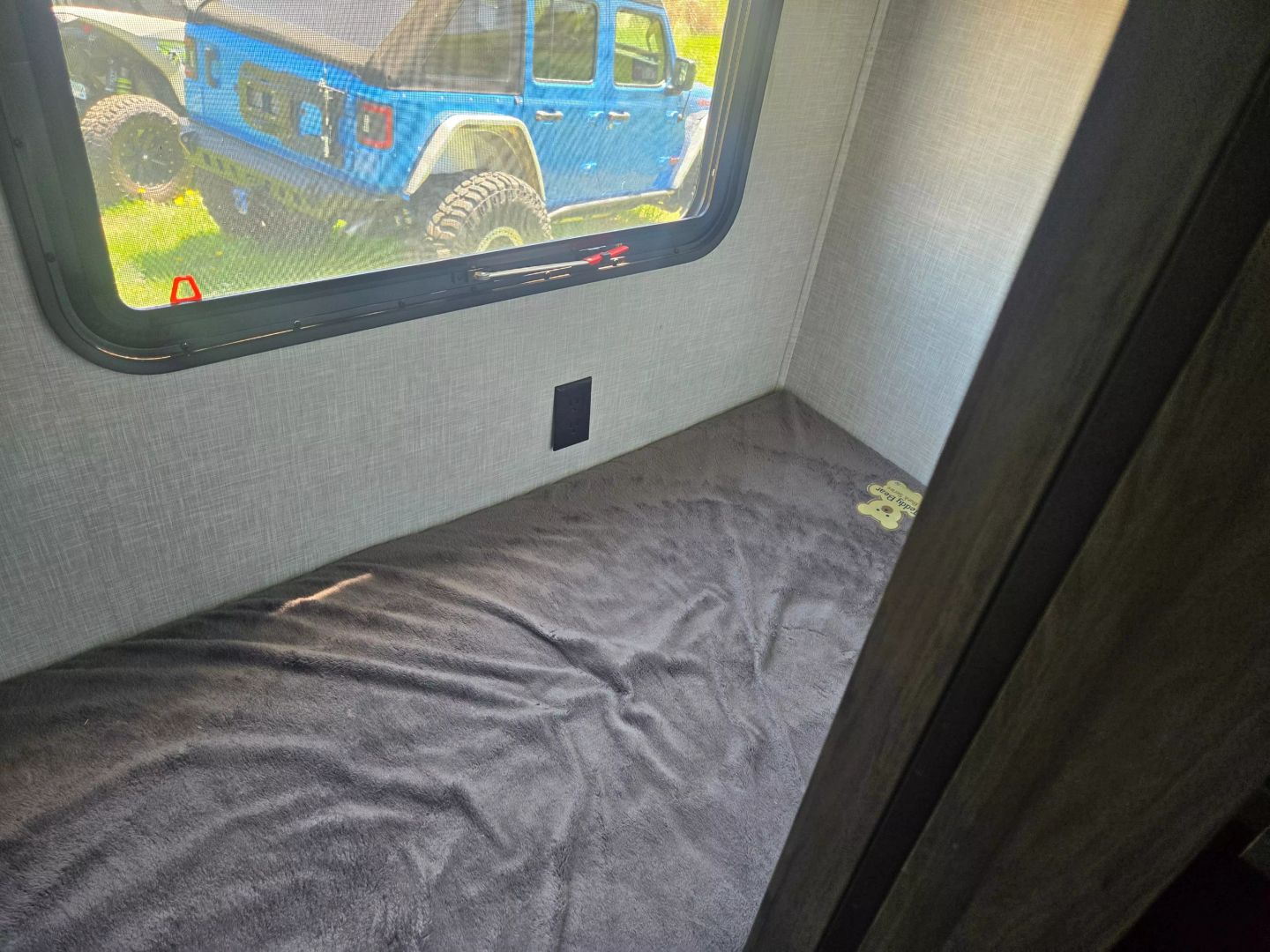 2021 Keyston Rv Zinger Zr328 Sb21 - Image 23