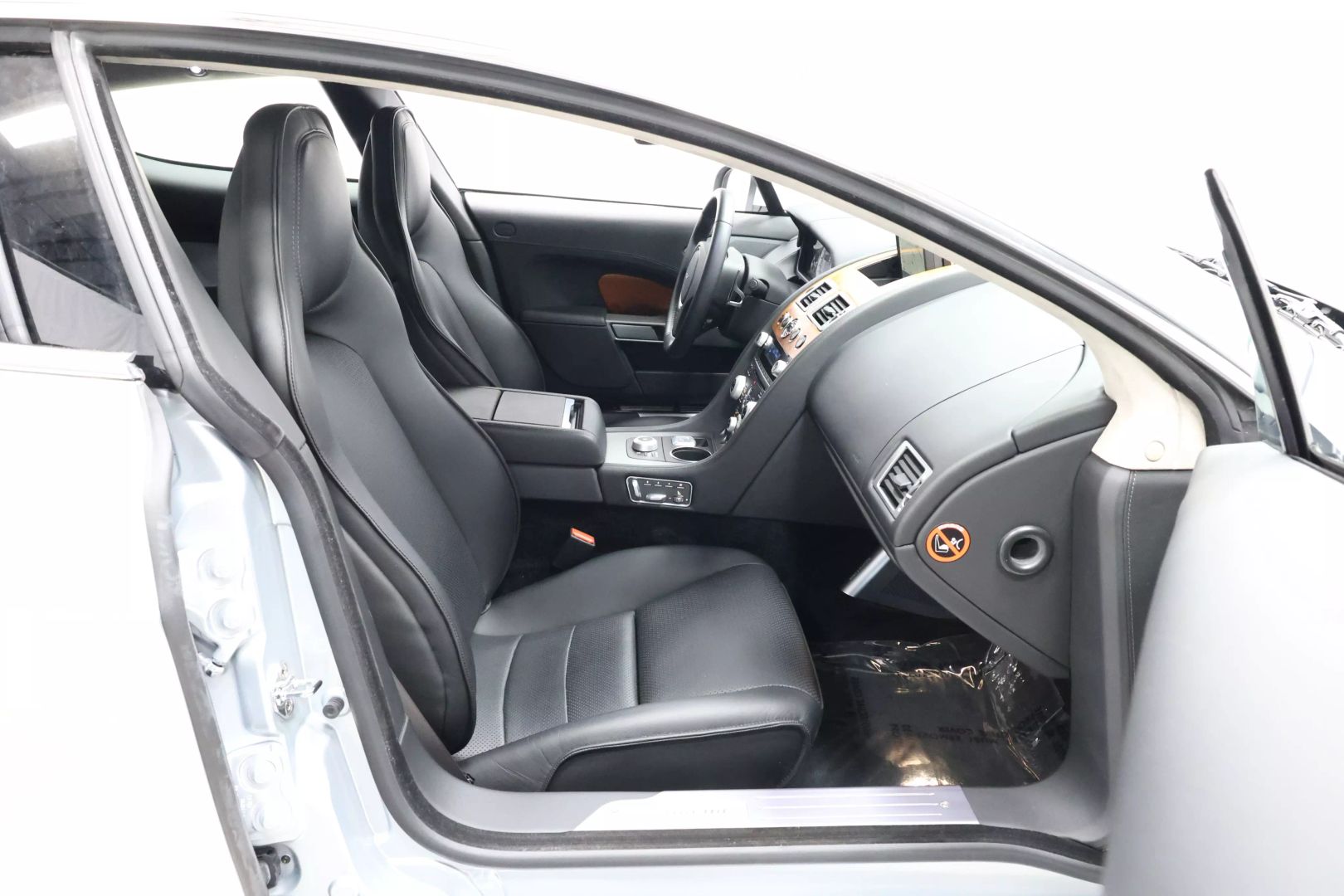 2011 Aston Martin Rapide - Image 88