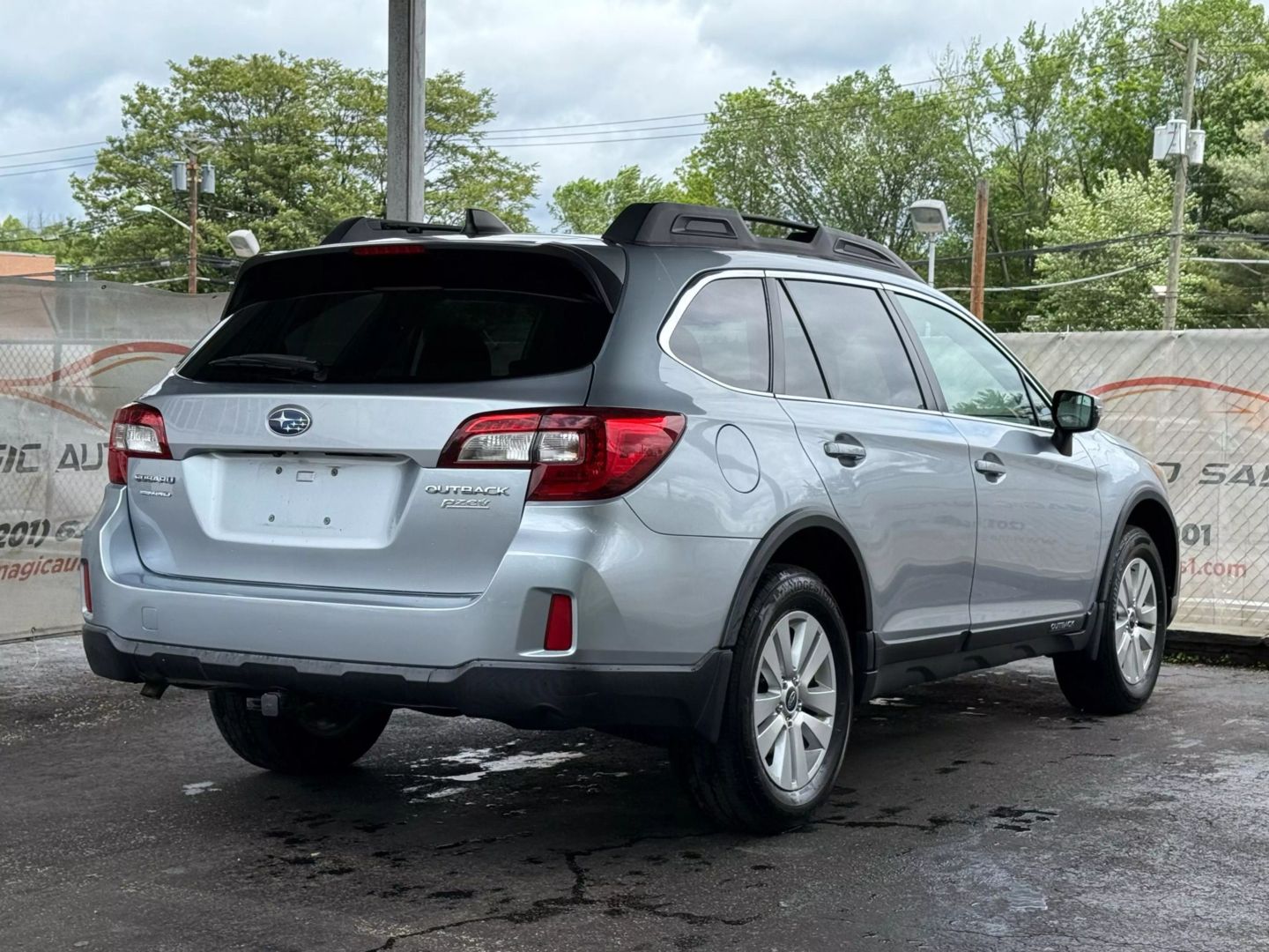2017 Subaru Outback - Image 9