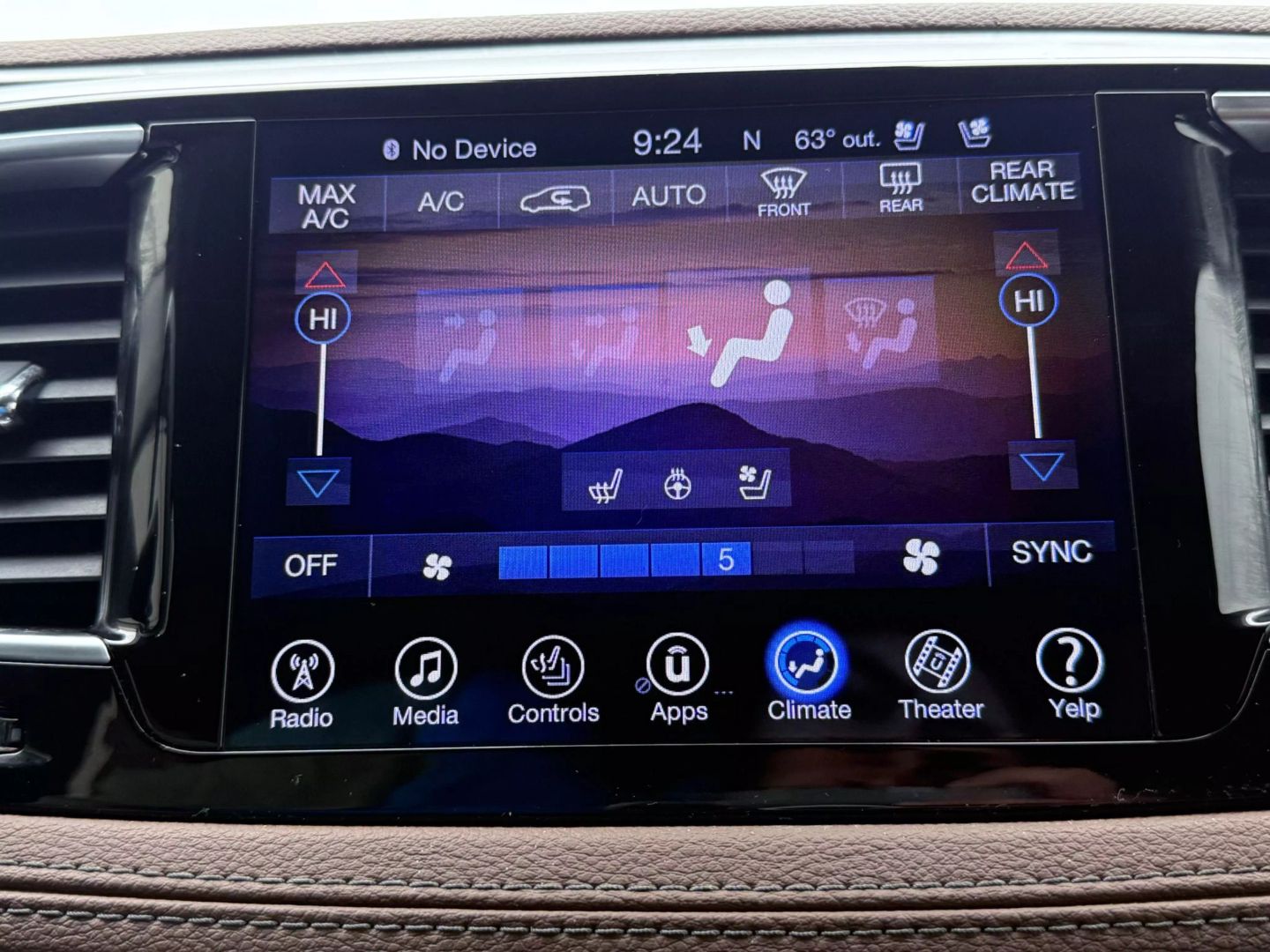 2017 Chrysler Pacifica - Image 53
