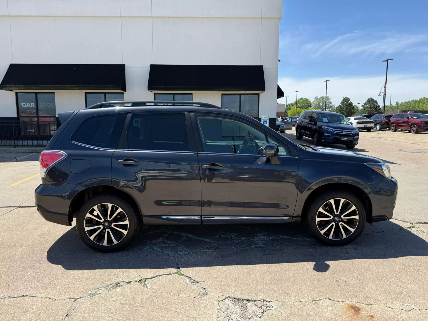 2017 Subaru Forester - Image 16