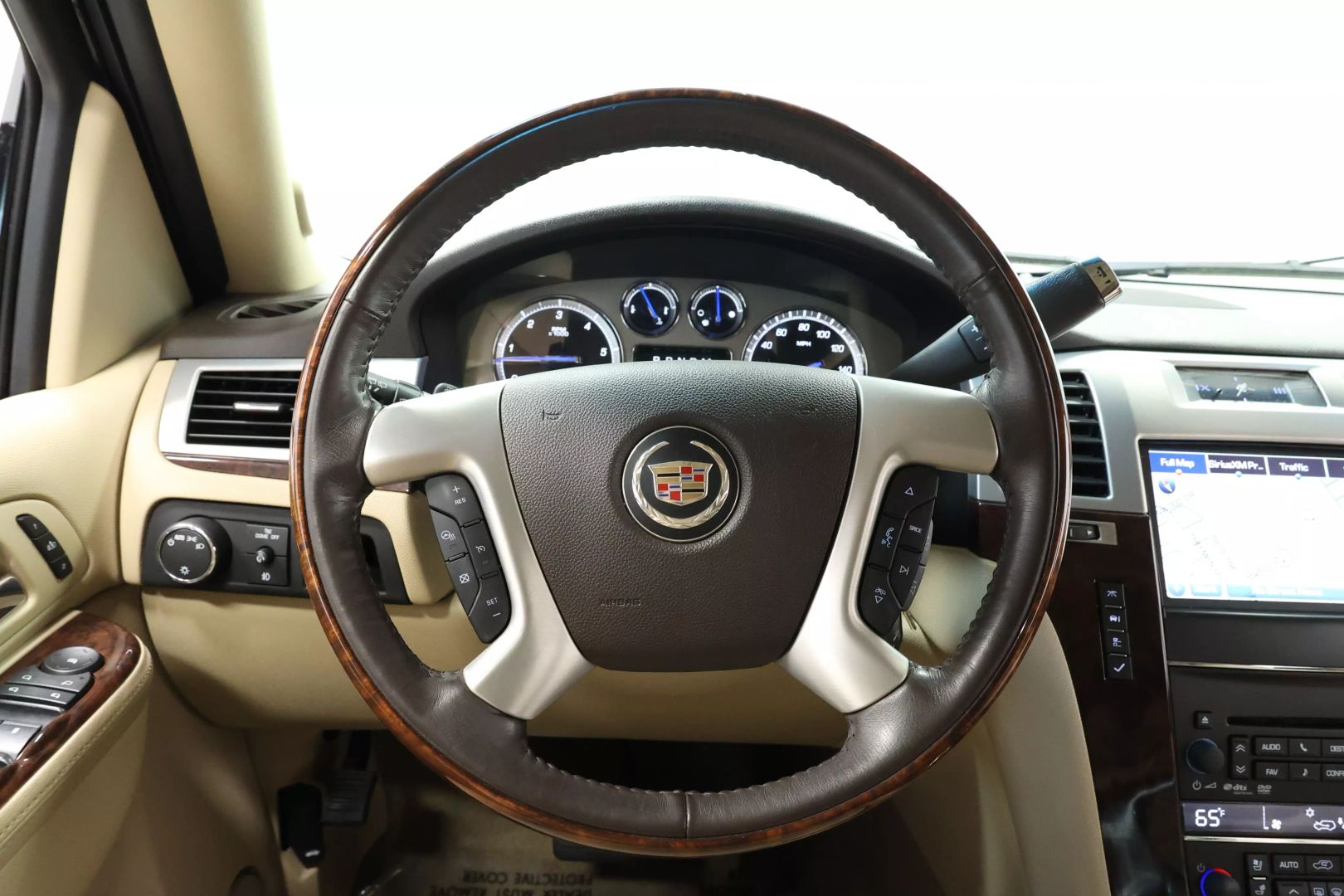 2012 Cadillac Escalade - Image 21